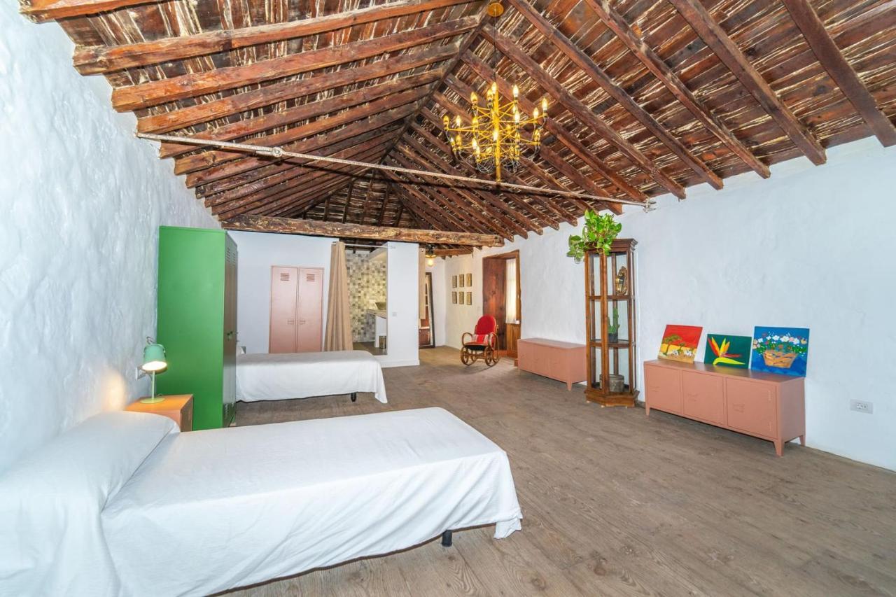 Cactus Coliving & Coworking Bed & Breakfast Arona  Exterior photo